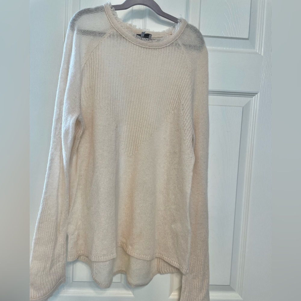 Lucky Brand sweater - Picture 3 of 5